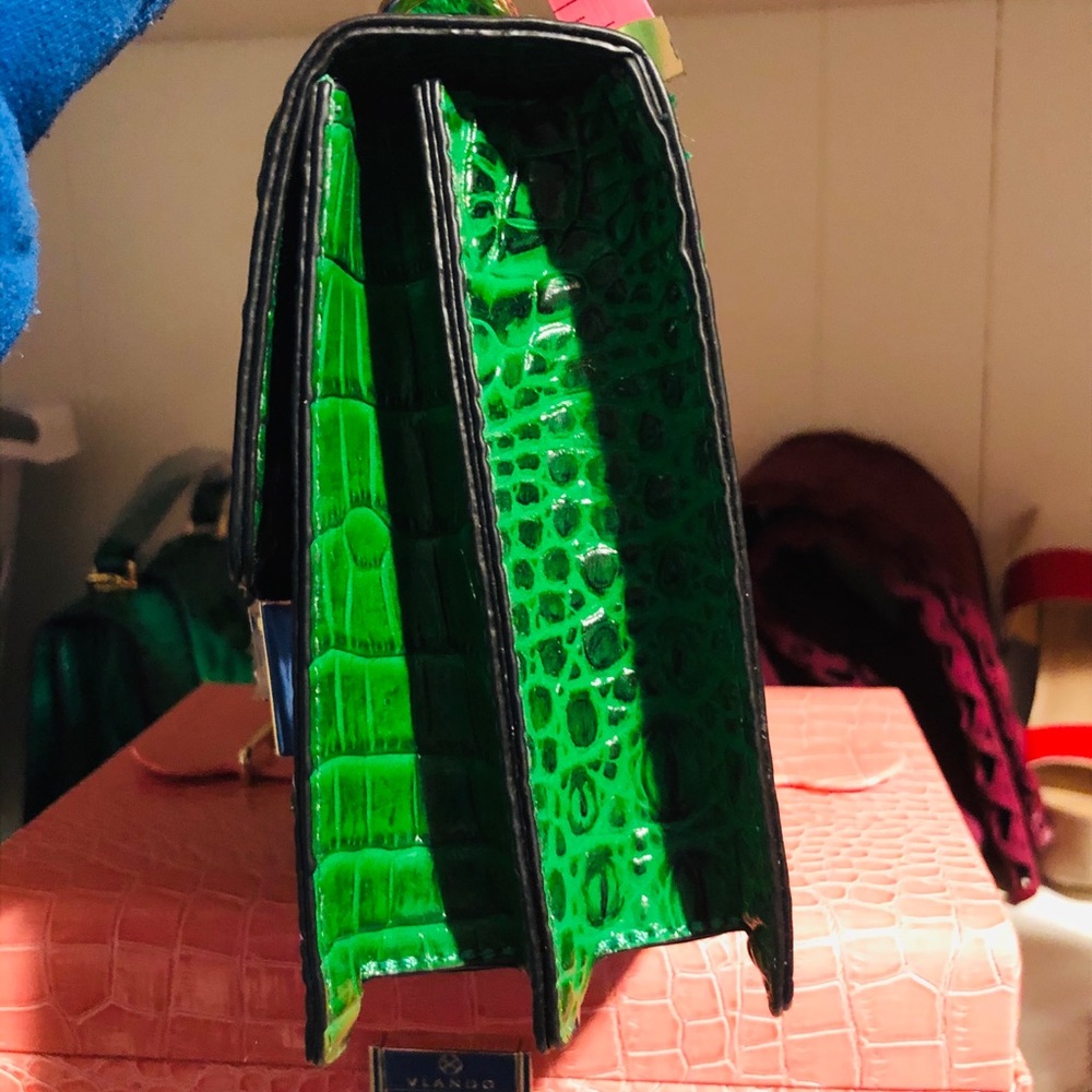Faux Alligator purse - Picture 4 of 4